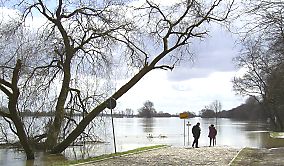 Uferpromenade von Arneburg.