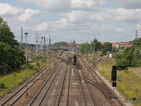 Gleisanlagen in der Nähe des Hauptbahnhofs von Stendal
